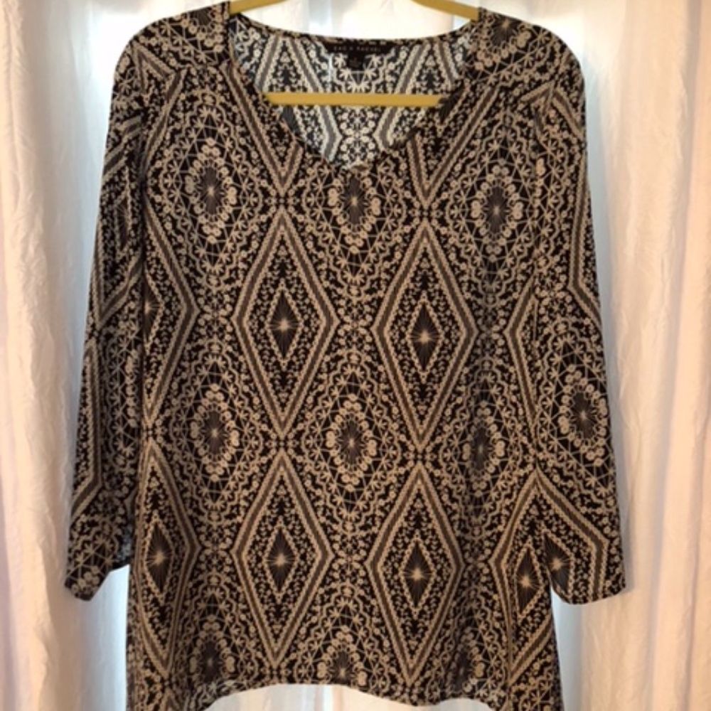 Black and White side tails Blouse
